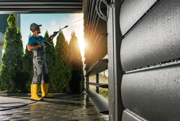 Best Residential Pressure Washing Services  in Waunakee, WI