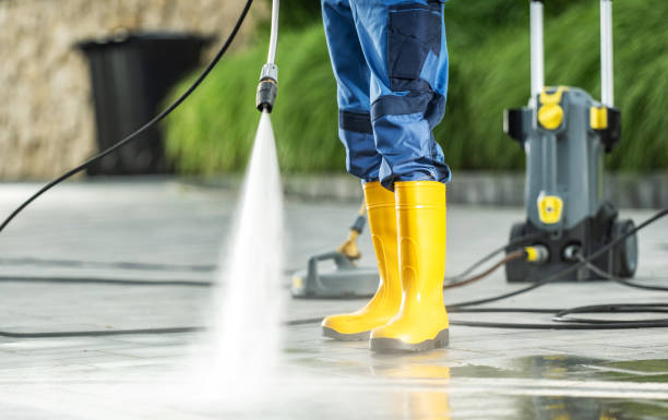 Why Choose Our Certified Pressure Washing Experts for Your Project Needs in Waunakee, WI?