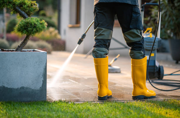 Best Pressure Washing Patio  in Waunakee, WI